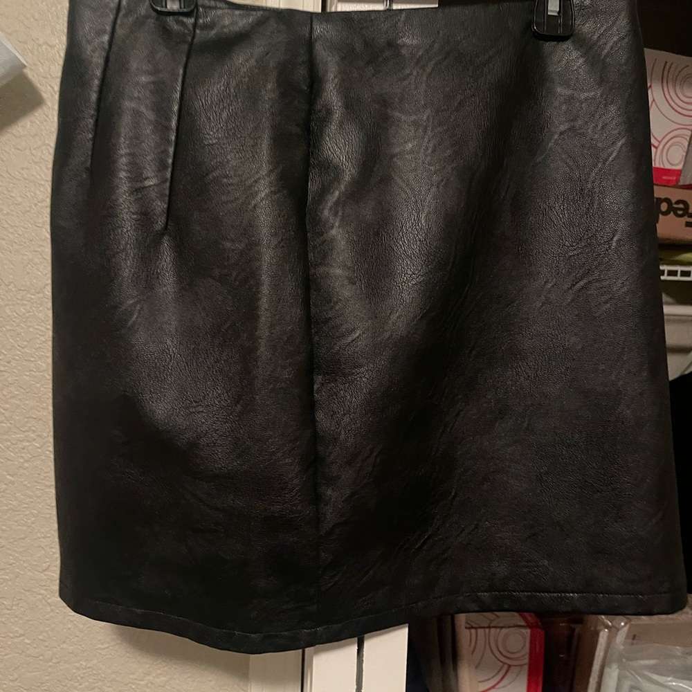 Black leather skirt. Excellent condition
